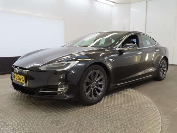 Tesla Model s (2018)
