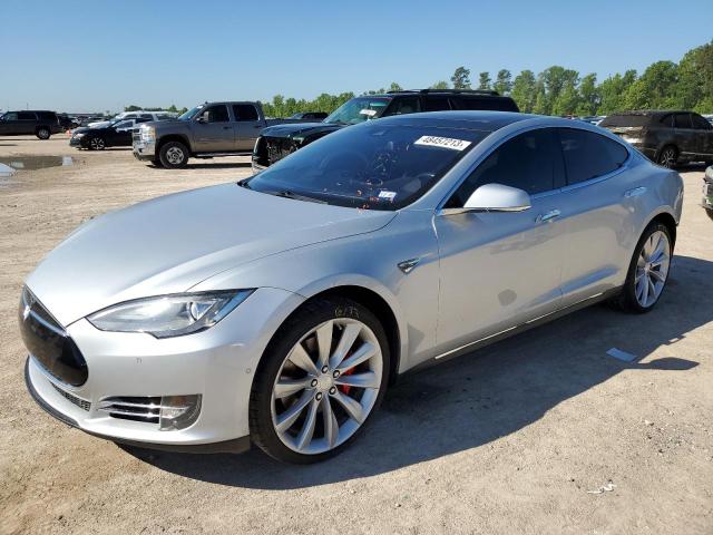 Tesla Model s (2015)