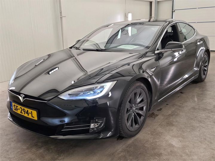 Tesla Model (2018)