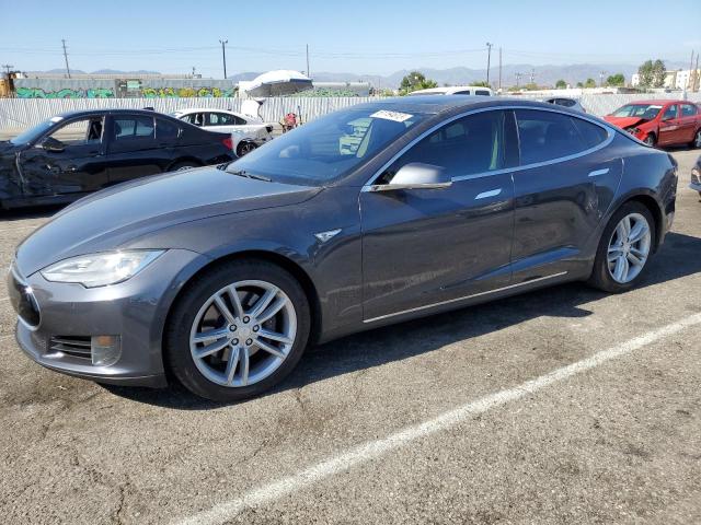 Tesla Model s (2015)