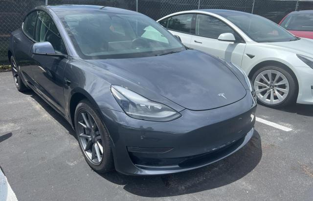 Tesla Model 3 (2022)