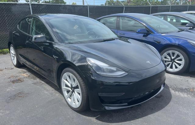 Tesla Model 3 (2022)