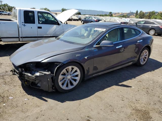 Tesla Model s (2016)