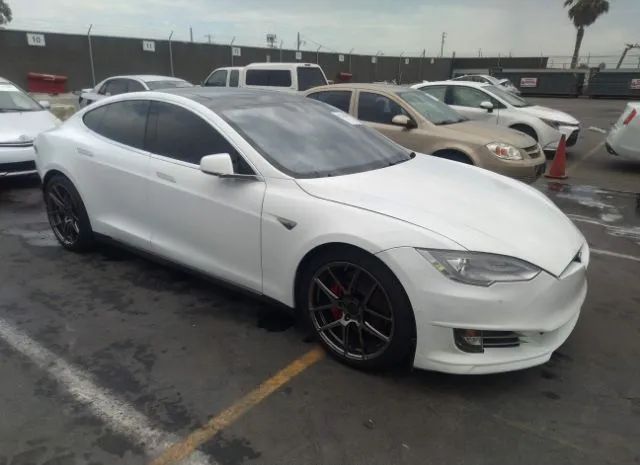 Tesla Model s (2015)
