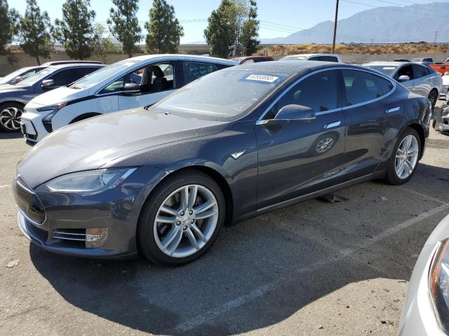 Tesla Model s (2015)