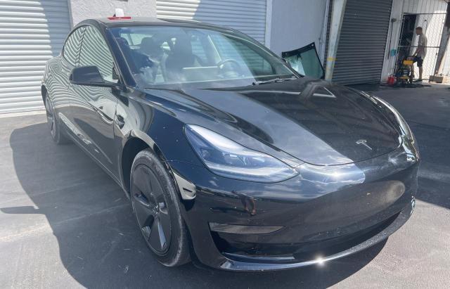 Tesla Model 3 (2022)