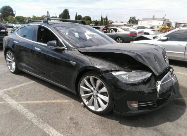 Tesla Model s (2015)