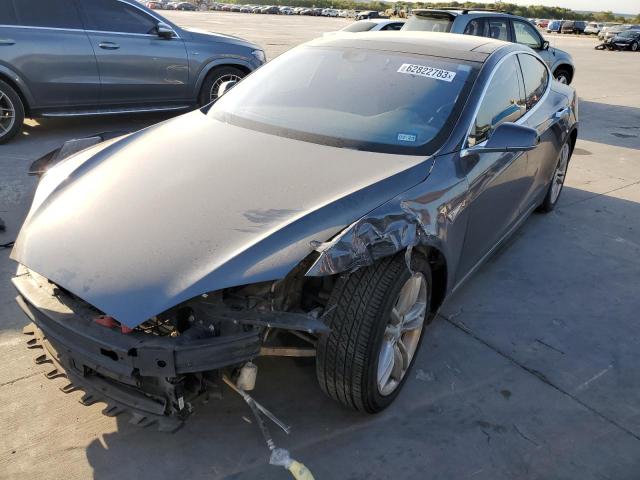 Tesla Model s (2015)