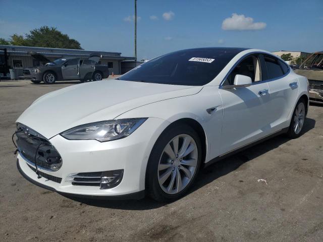 Tesla Model s (2016)