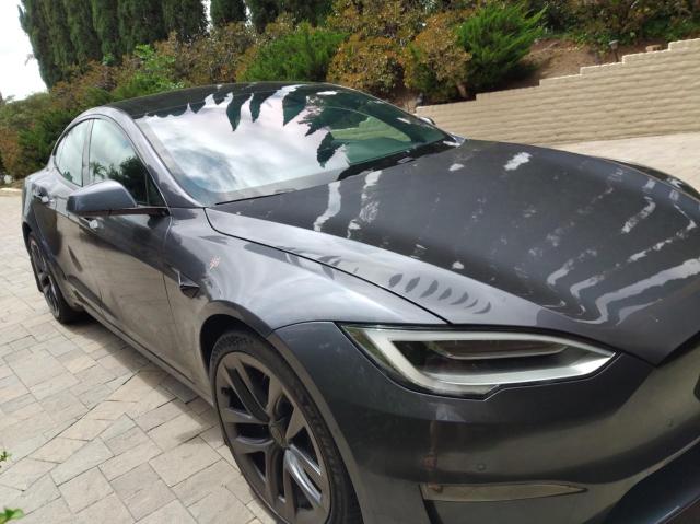 Tesla Model s (2021)