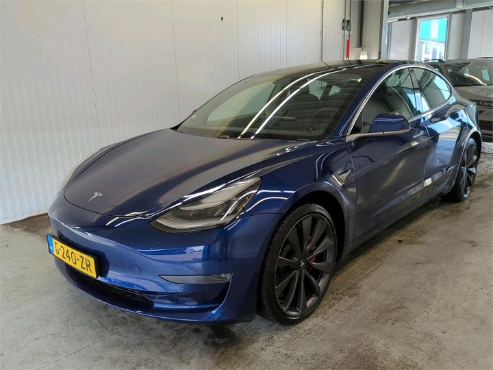 Tesla 3 (2019)