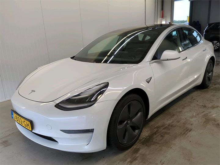 Tesla 3 (2019)