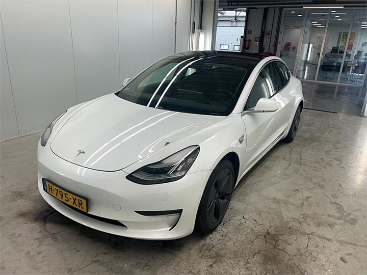 Tesla 3 (2020)