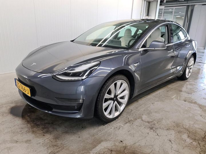 Tesla 3 (2019)