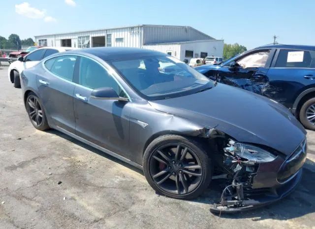 Tesla Model s (2015)