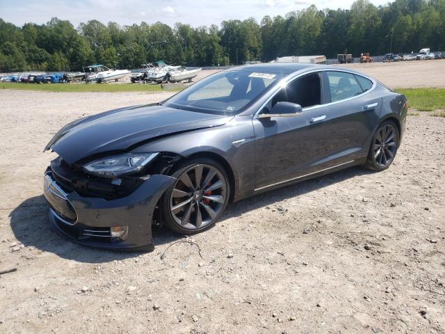 Tesla Model s (2016)