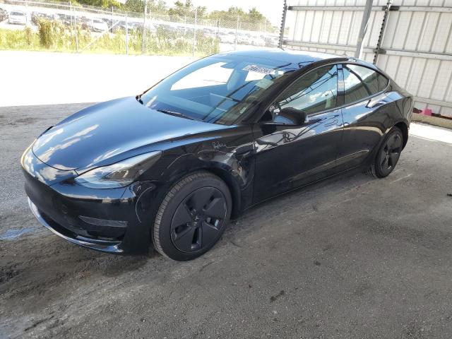Tesla Model 3 (2023)