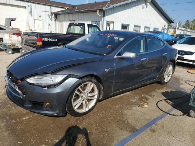 Tesla Model s 85 (2015)
