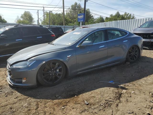 Tesla Model s (2014)