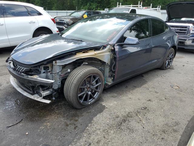 Tesla Model 3 (2022)