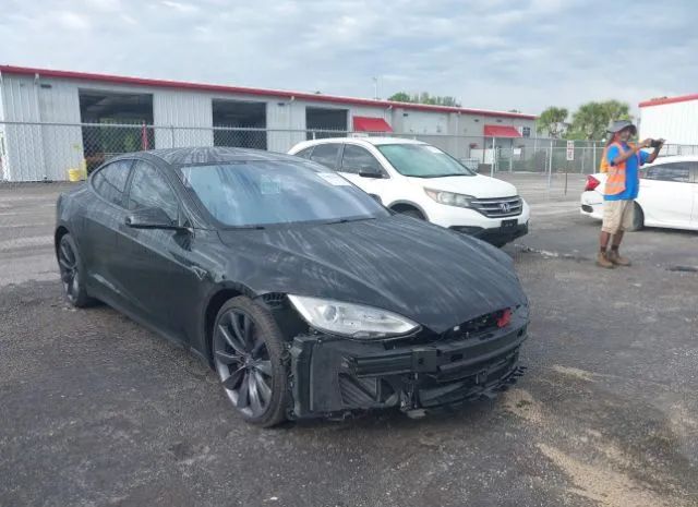 Tesla Model s (2015)