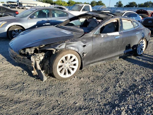 Tesla Model s (2015)