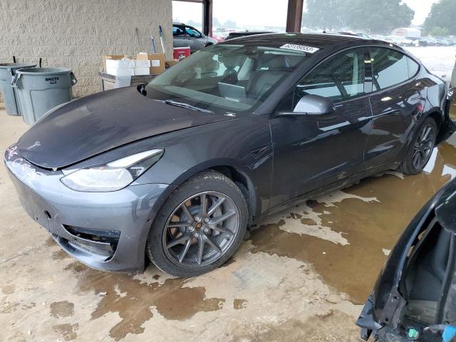 Tesla Model 3 (2022)