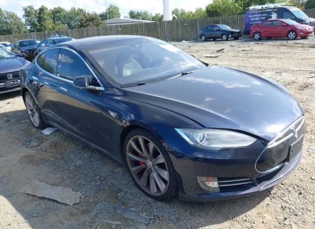 Tesla Model s (2015)