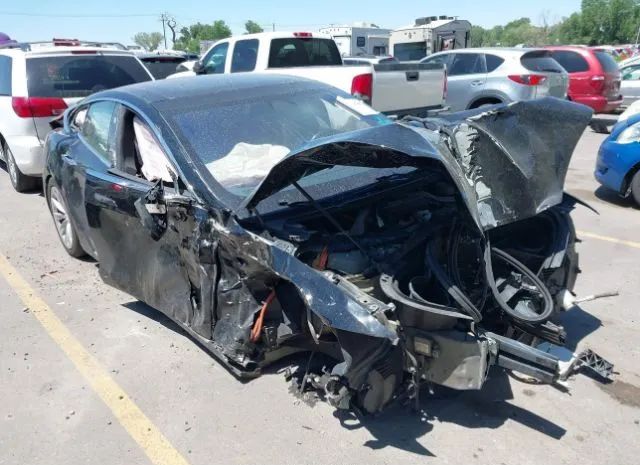 Tesla Model s (2016)