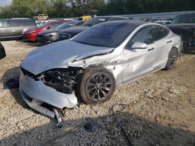 Tesla Model s (2016)