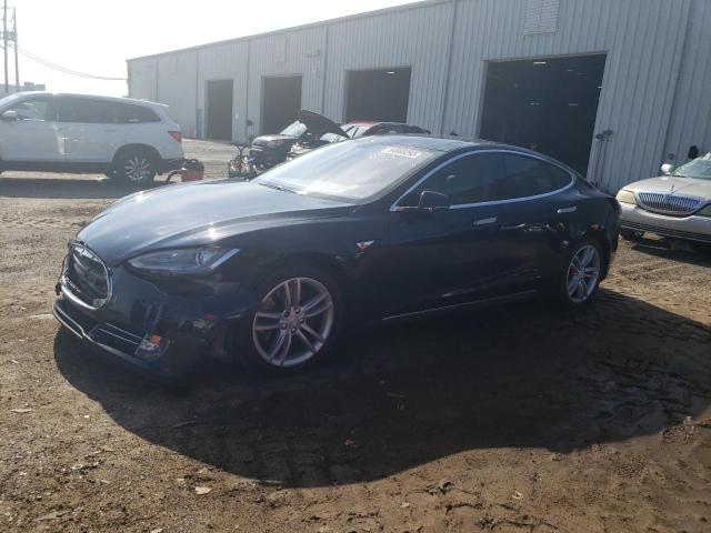 Tesla Model s (2013)