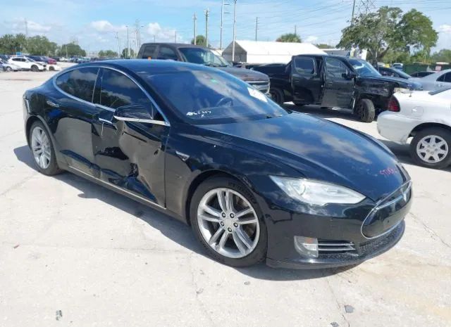 Tesla Model s (2015)