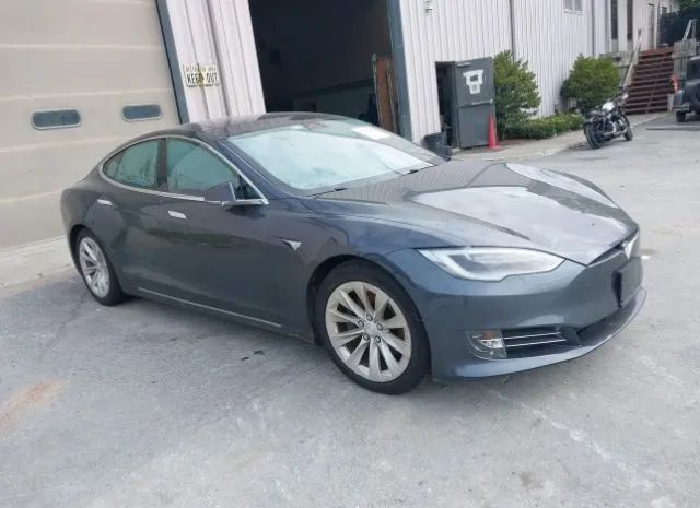 Tesla Model s (2018)