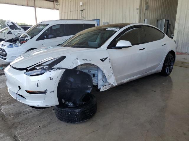 Tesla Model 3 (2022)