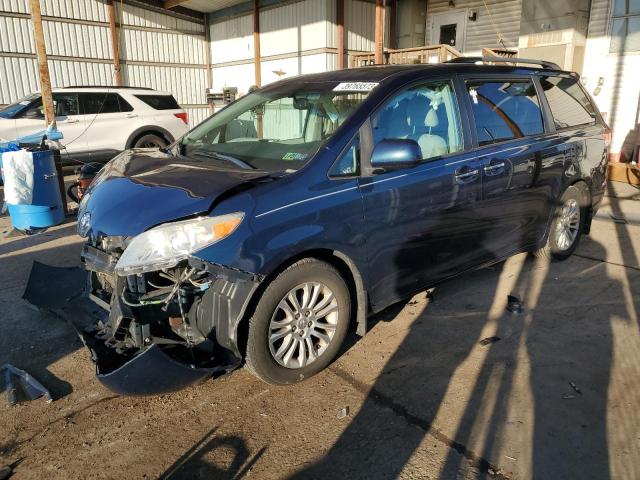 Toyota Sienna xle (2011)