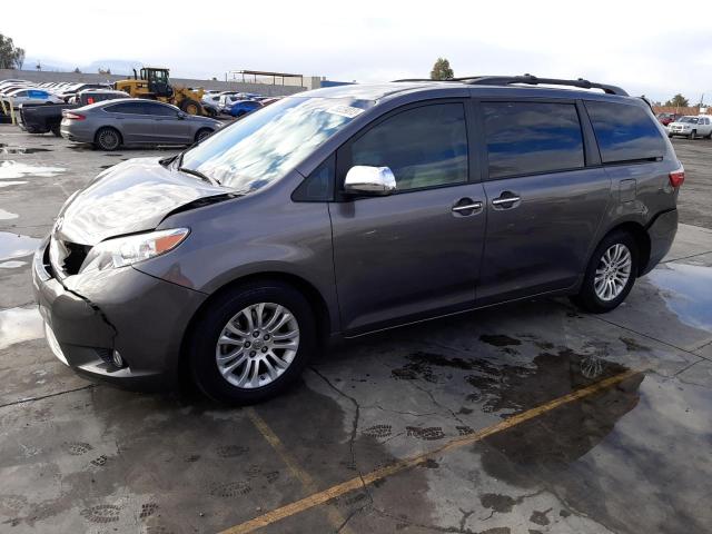 Toyota Sienna xle (2015)