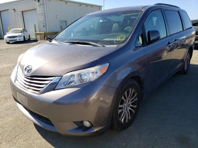 Toyota Sienna xle (2015)