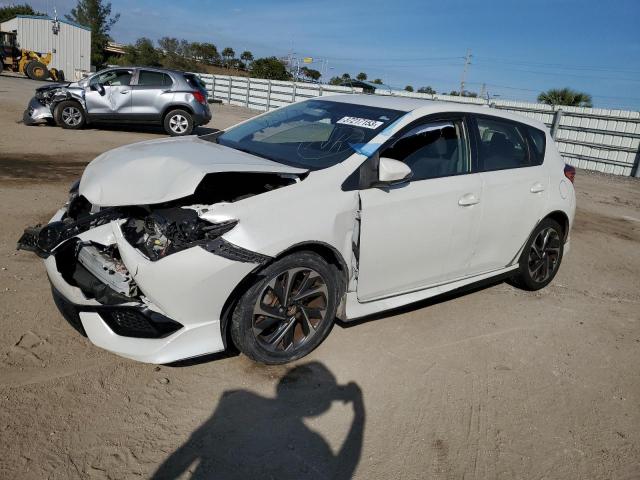 Toyota Scion im (2016)