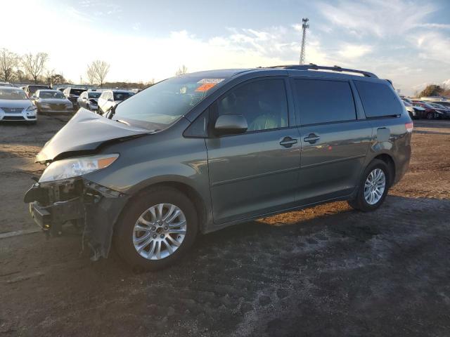 Toyota Sienna xle (2012)