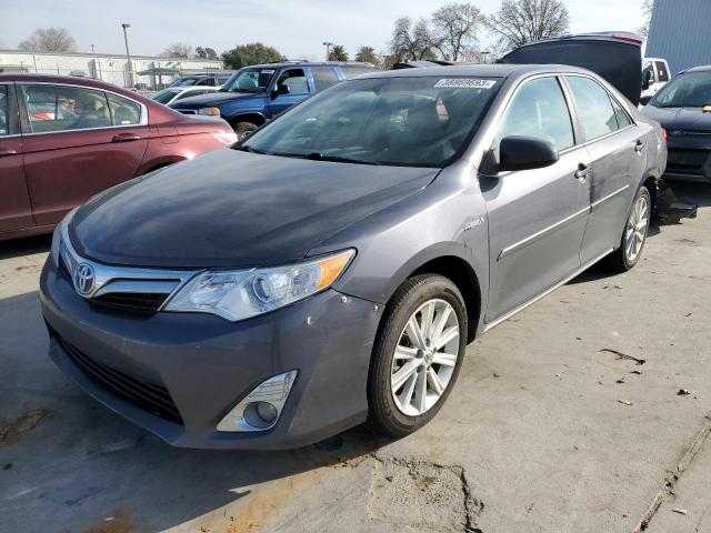 Toyota Camry hybrid (2013)