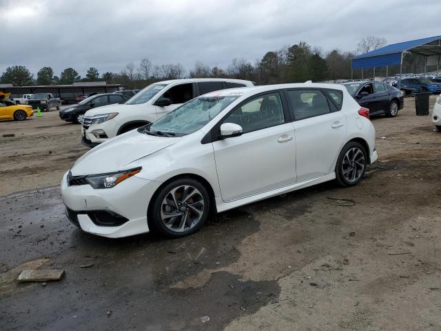 Toyota Scion im (2016)