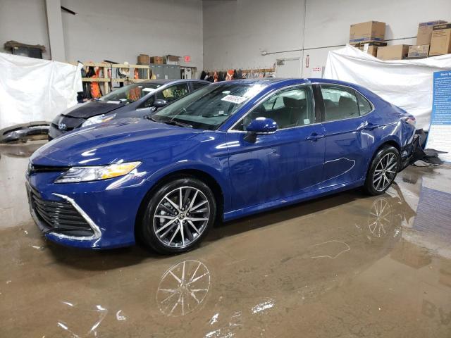 Toyota Camry hybr (2023)