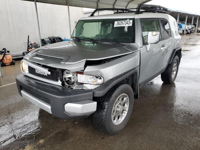 Toyota Fj cruiser (2012)