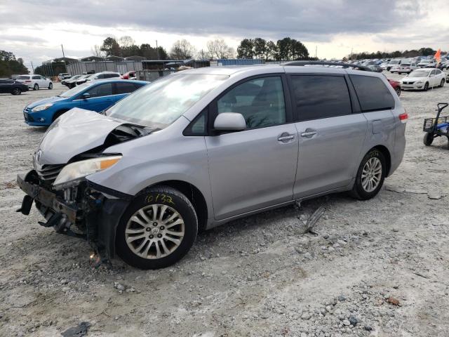 Toyota Sienna xle (2011)