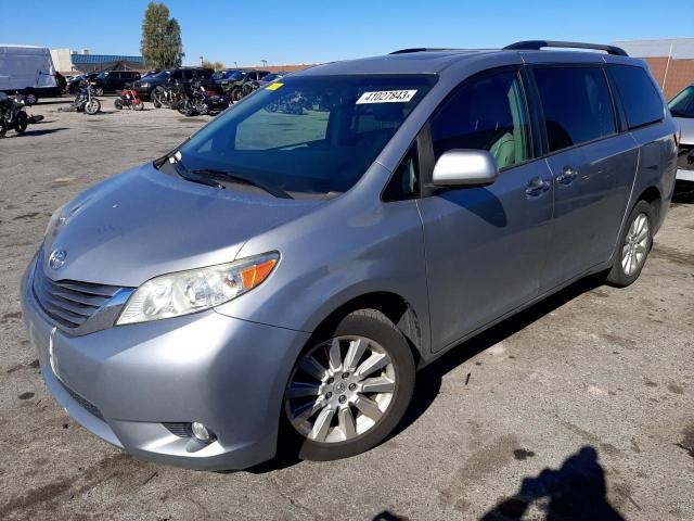 Toyota Sienna xle (2016)