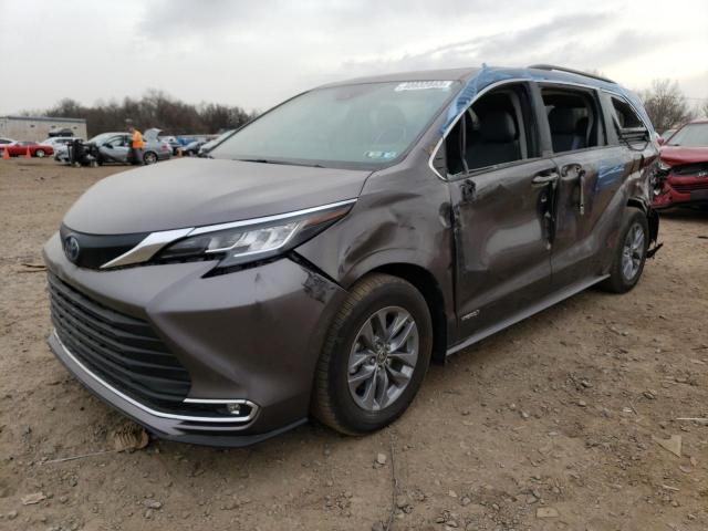 Toyota Sienna xle (2021)