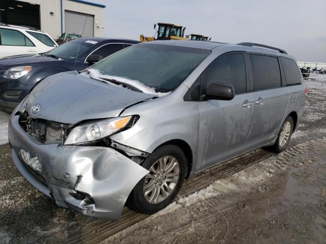 Toyota Sienna xle (2011)