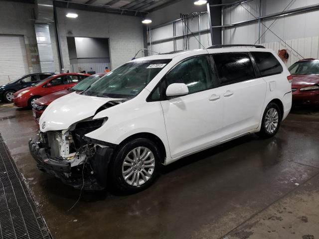 Toyota Sienna xle (2011)