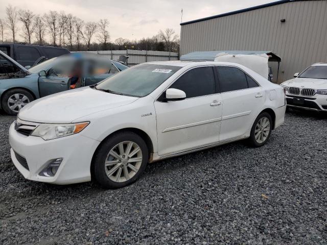 Toyota Camry hybr (2013)