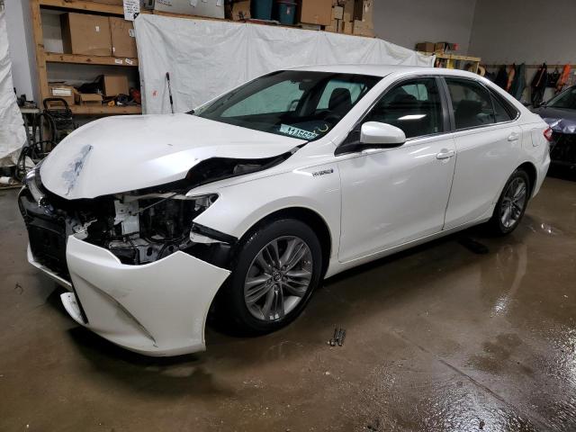 Toyota Camry hybr (2015)